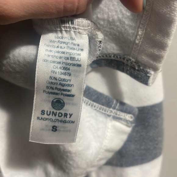 Sundry by Anthropology Cropped Crewneck Heart Striped Sweatshirt - Picture 9 of 10